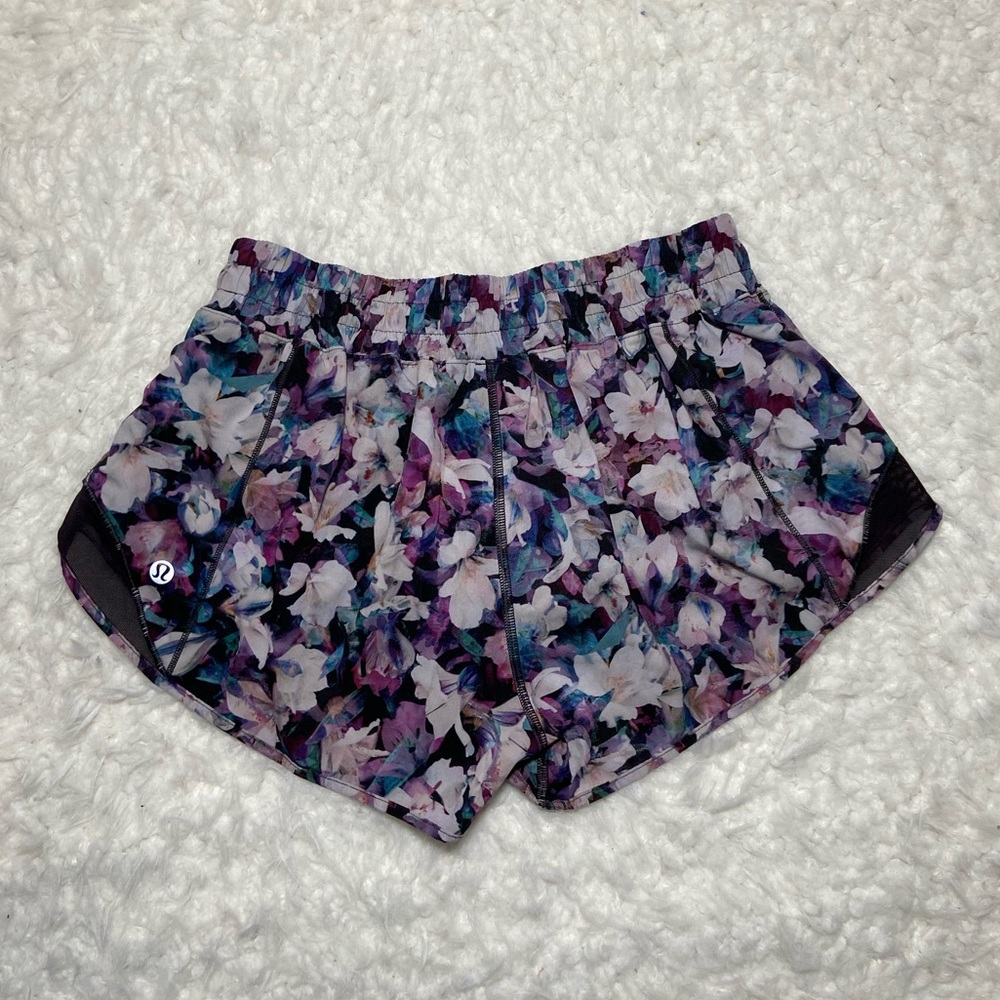Lululemon Hotty Hot Shorts
